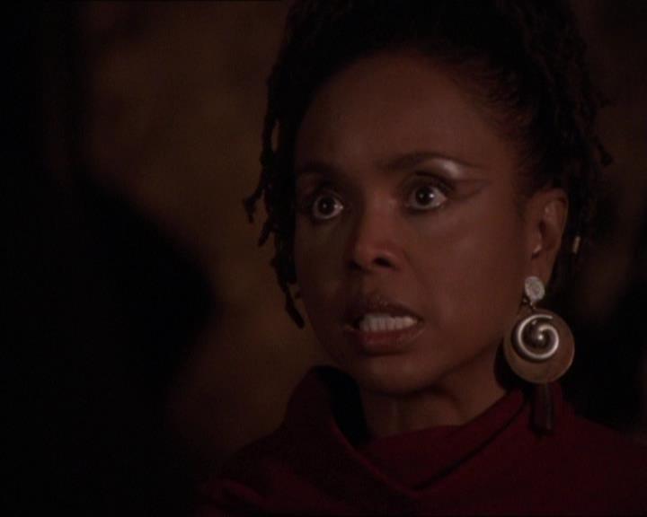 Charmed-Online-dot-413CharmedAndDangerous1458.jpg