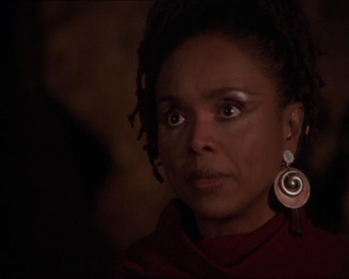 Charmed-Online-dot-413CharmedAndDangerous1460.jpg