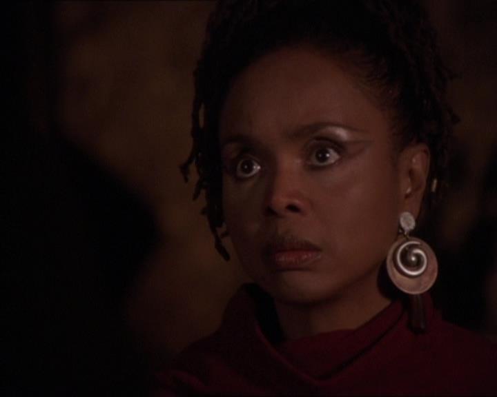 Charmed-Online-dot-413CharmedAndDangerous1462.jpg