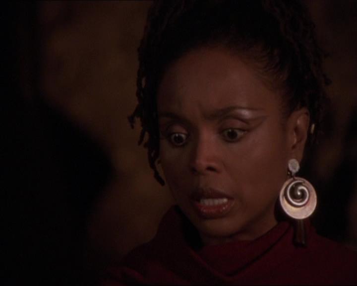Charmed-Online-dot-413CharmedAndDangerous1466.jpg