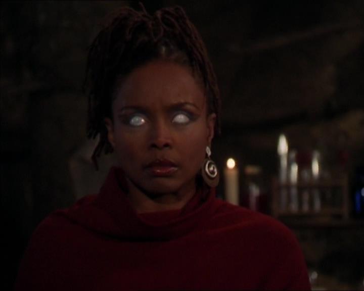 Charmed-Online-dot-413CharmedAndDangerous1491.jpg