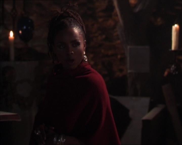 Charmed-Online-dot-413CharmedAndDangerous1894.jpg