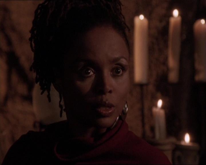 Charmed-Online-dot-413CharmedAndDangerous1906.jpg