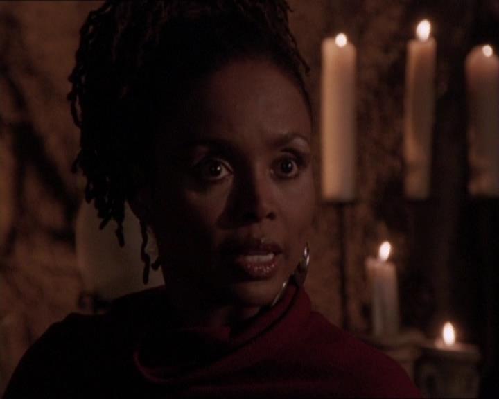 Charmed-Online-dot-413CharmedAndDangerous1909.jpg