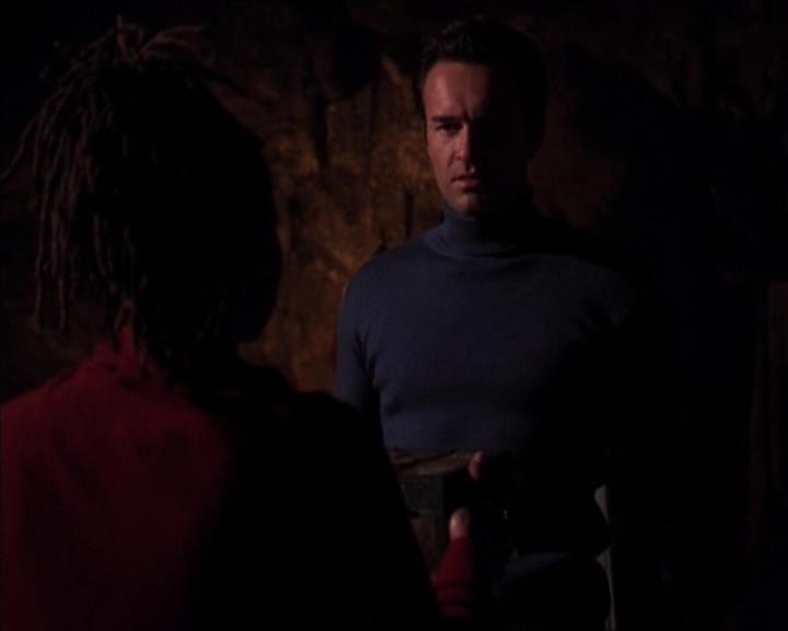 Charmed-Online-dot-413CharmedAndDangerous1932.jpg