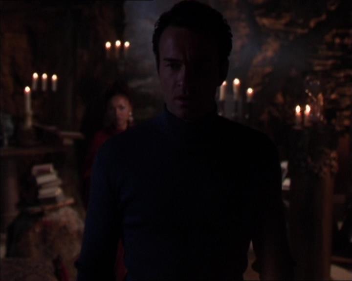 Charmed-Online-dot-413CharmedAndDangerous1975.jpg