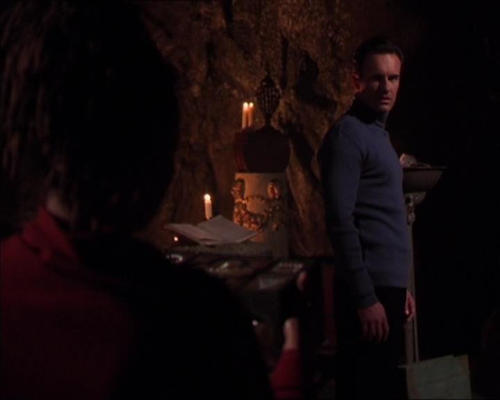 Charmed-Online-dot-413CharmedAndDangerous1995.jpg