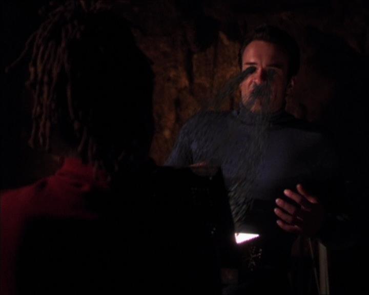Charmed-Online-dot-413CharmedAndDangerous2014.jpg