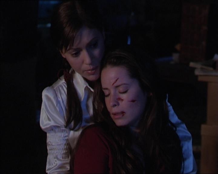 Charmed-Online-dot-413CharmedAndDangerous2076.jpg