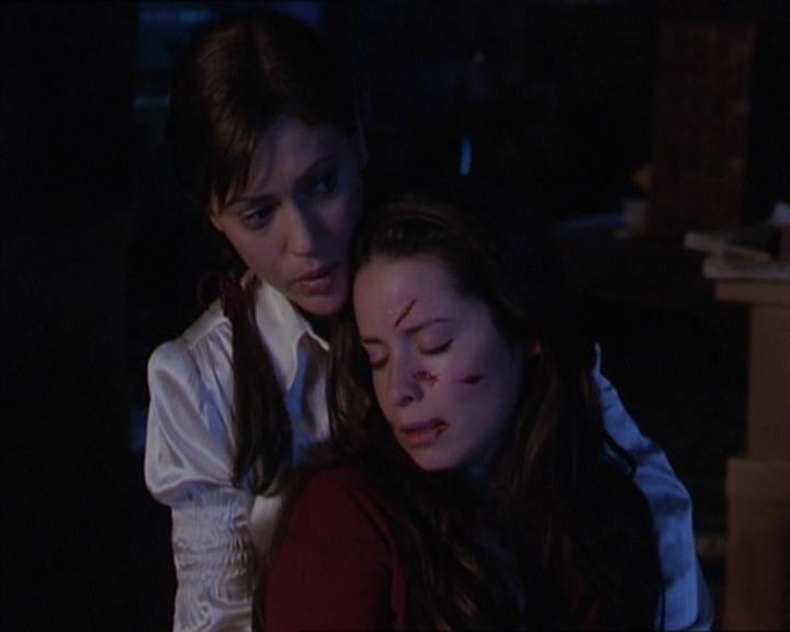 Charmed-Online-dot-413CharmedAndDangerous2077.jpg