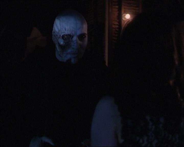 Charmed-Online-dot-413CharmedAndDangerous2084.jpg