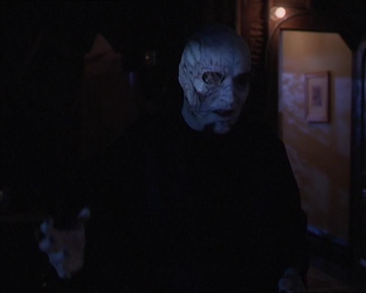 Charmed-Online-dot-413CharmedAndDangerous2093.jpg