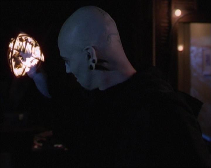 Charmed-Online-dot-413CharmedAndDangerous2099.jpg
