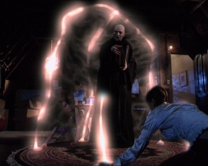 Charmed-Online-dot-413CharmedAndDangerous2121.jpg