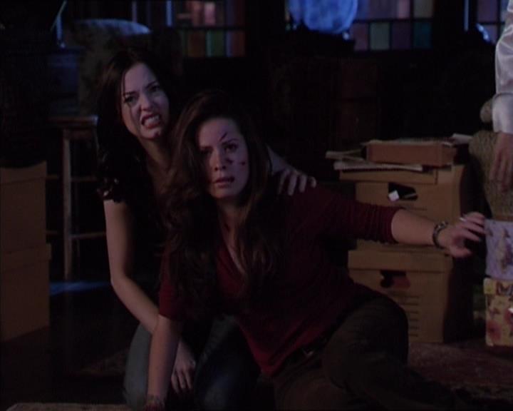 Charmed-Online-dot-413CharmedAndDangerous2132.jpg
