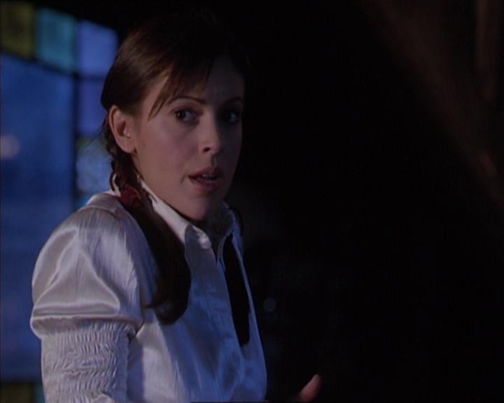 Charmed-Online-dot-413CharmedAndDangerous2148.jpg