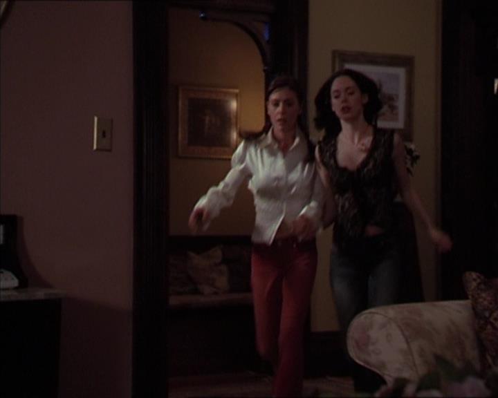 Charmed-Online-dot-413CharmedAndDangerous2245.jpg