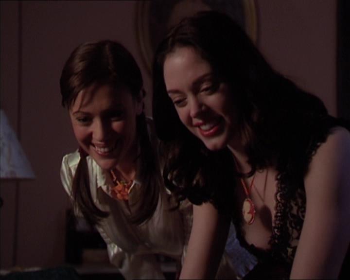 Charmed-Online-dot-413CharmedAndDangerous2270.jpg