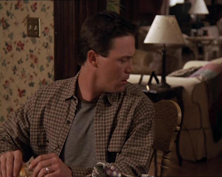 Charmed-Online-dot-414TheThreeFacesOfPhoebe0155.jpg