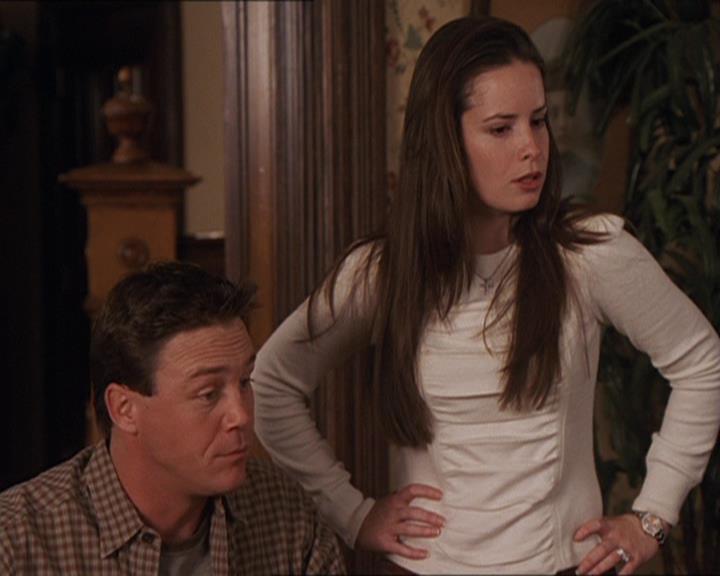 Charmed-Online-dot-414TheThreeFacesOfPhoebe0179.jpg