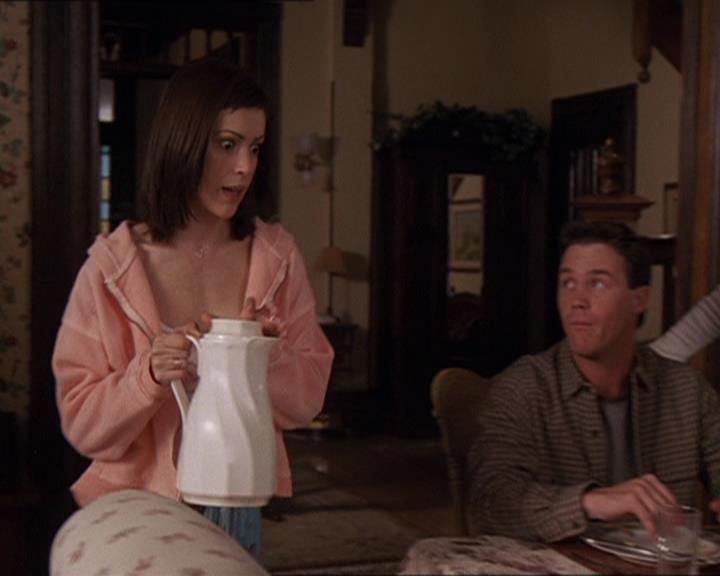 Charmed-Online-dot-414TheThreeFacesOfPhoebe0202.jpg