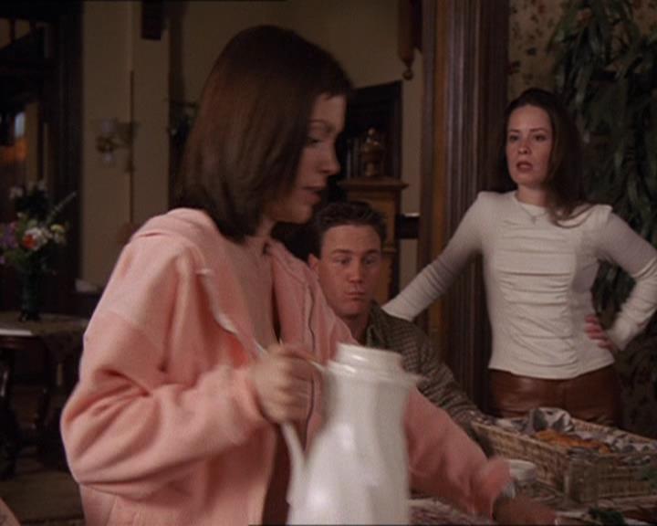 Charmed-Online-dot-414TheThreeFacesOfPhoebe0203.jpg