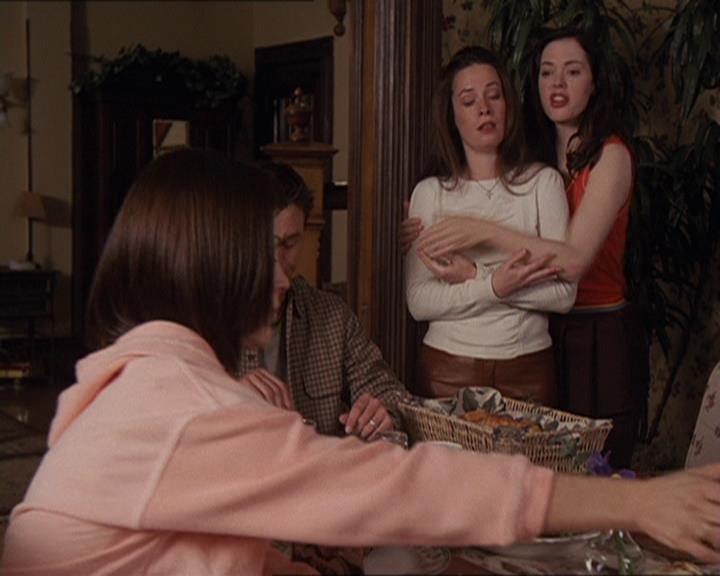 Charmed-Online-dot-414TheThreeFacesOfPhoebe0215.jpg