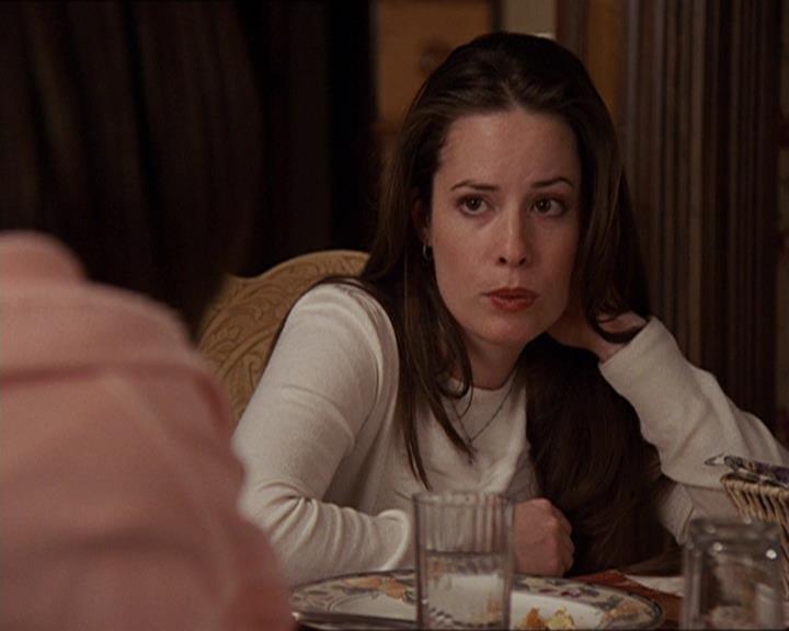 Charmed-Online-dot-414TheThreeFacesOfPhoebe0270.jpg