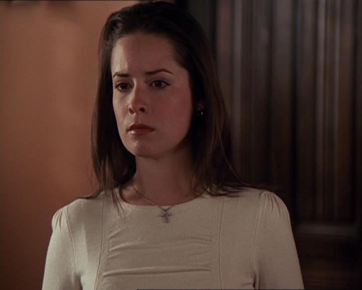 Charmed-Online-dot-414TheThreeFacesOfPhoebe0450.jpg