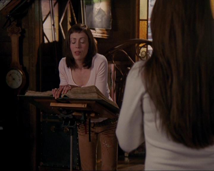 Charmed-Online-dot-414TheThreeFacesOfPhoebe0601.jpg