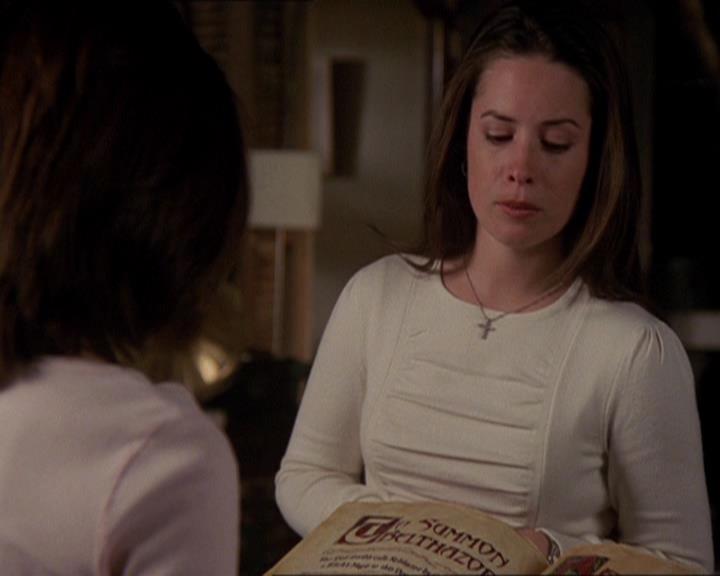 Charmed-Online-dot-414TheThreeFacesOfPhoebe0605.jpg