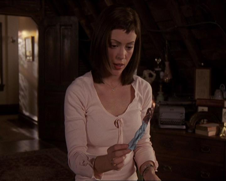 Charmed-Online-dot-414TheThreeFacesOfPhoebe0787.jpg