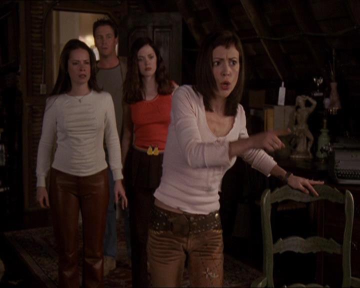 Charmed-Online-dot-414TheThreeFacesOfPhoebe0809.jpg