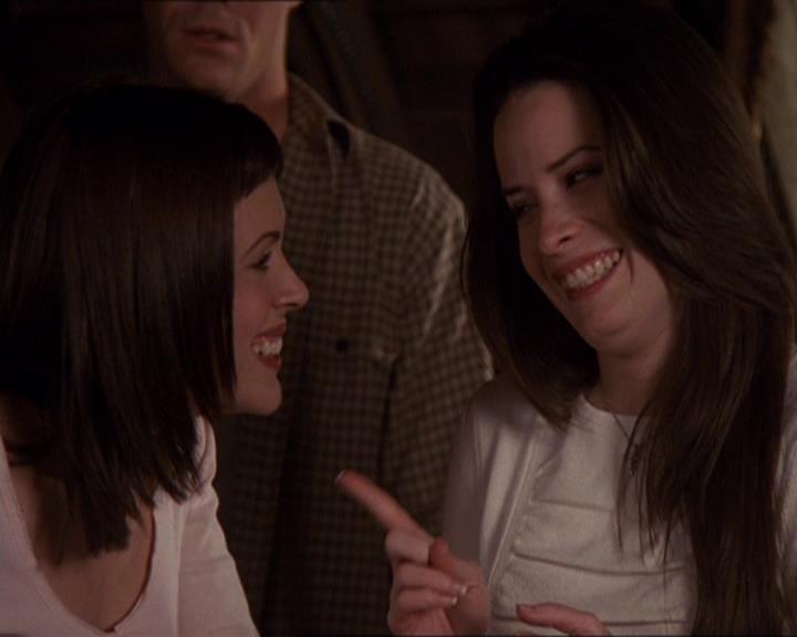 Charmed-Online-dot-414TheThreeFacesOfPhoebe0844.jpg