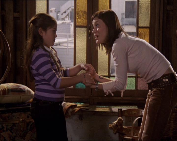 Charmed-Online-dot-414TheThreeFacesOfPhoebe0860.jpg