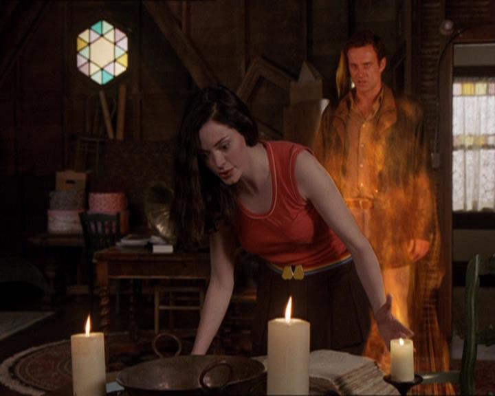 Charmed-Online-dot-414TheThreeFacesOfPhoebe0945.jpg