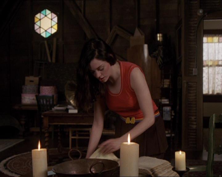 Charmed-Online-dot-414TheThreeFacesOfPhoebe0948.jpg