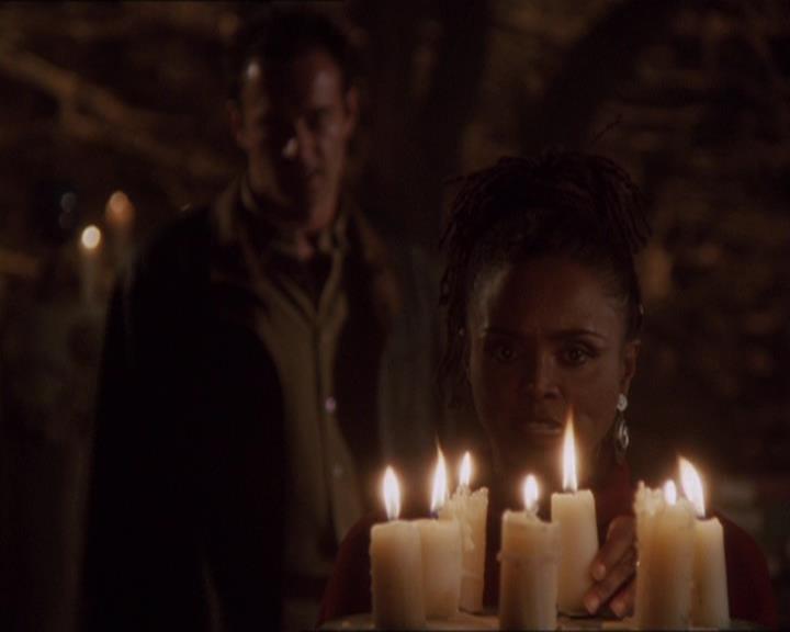 Charmed-Online-dot-414TheThreeFacesOfPhoebe1000.jpg