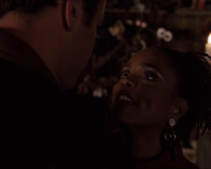 Charmed-Online-dot-414TheThreeFacesOfPhoebe1024.jpg