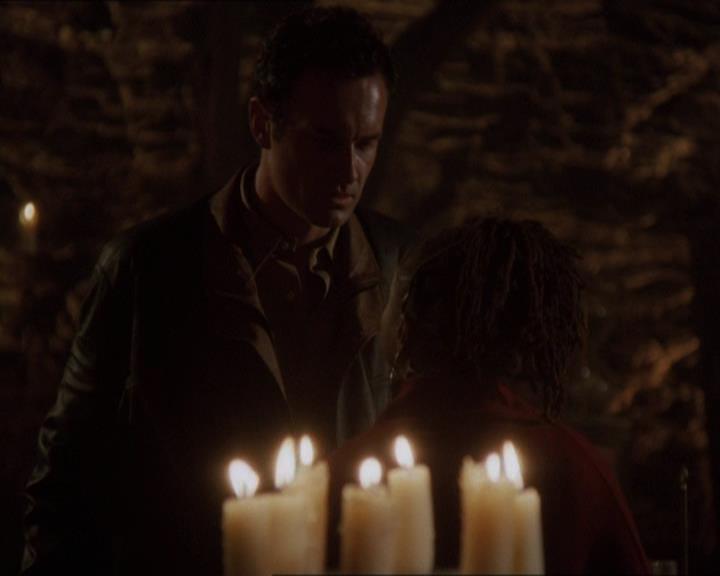 Charmed-Online-dot-414TheThreeFacesOfPhoebe1037.jpg