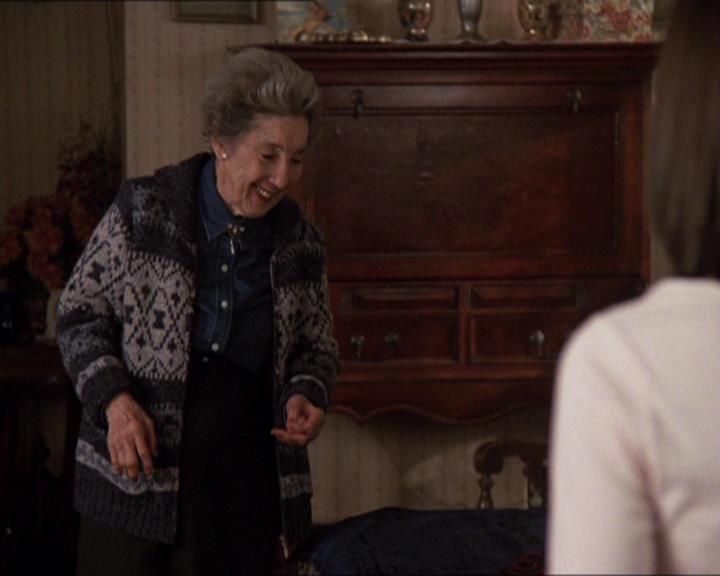 Charmed-Online-dot-414TheThreeFacesOfPhoebe1043.jpg