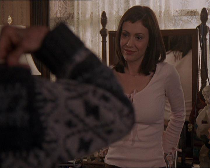 Charmed-Online-dot-414TheThreeFacesOfPhoebe1048.jpg