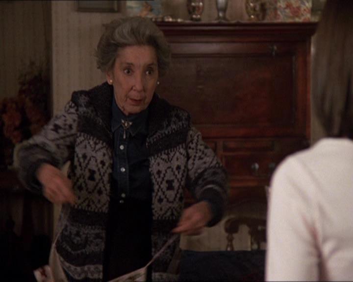 Charmed-Online-dot-414TheThreeFacesOfPhoebe1053.jpg
