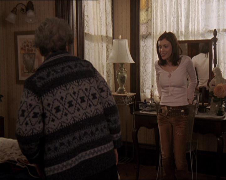 Charmed-Online-dot-414TheThreeFacesOfPhoebe1055.jpg