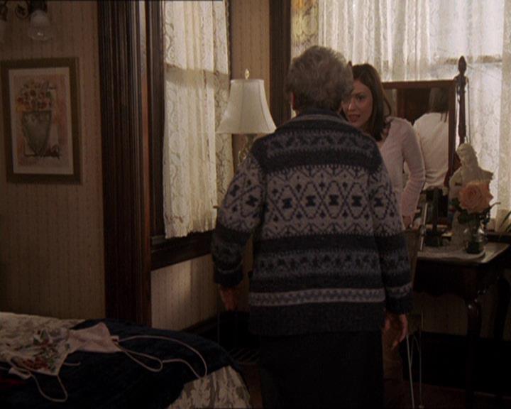 Charmed-Online-dot-414TheThreeFacesOfPhoebe1057.jpg