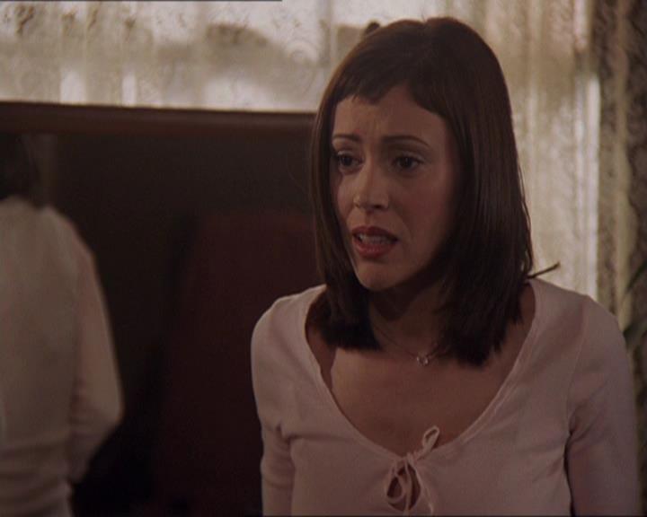 Charmed-Online-dot-414TheThreeFacesOfPhoebe1079.jpg