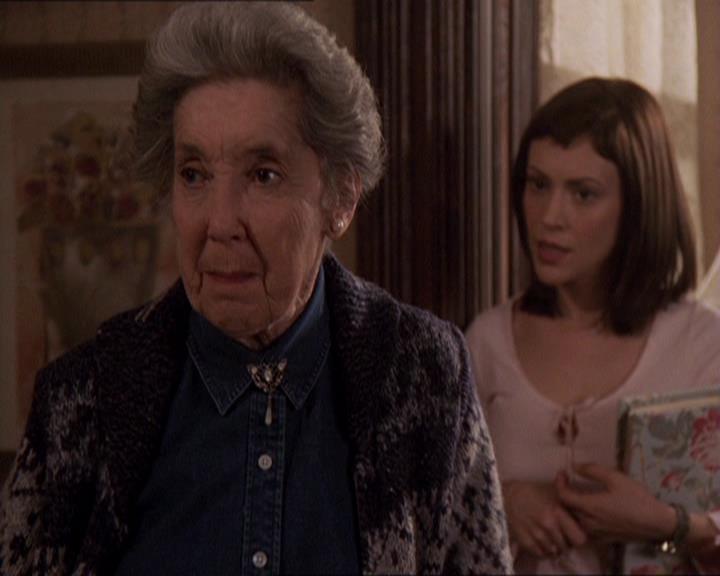 Charmed-Online-dot-414TheThreeFacesOfPhoebe1171.jpg