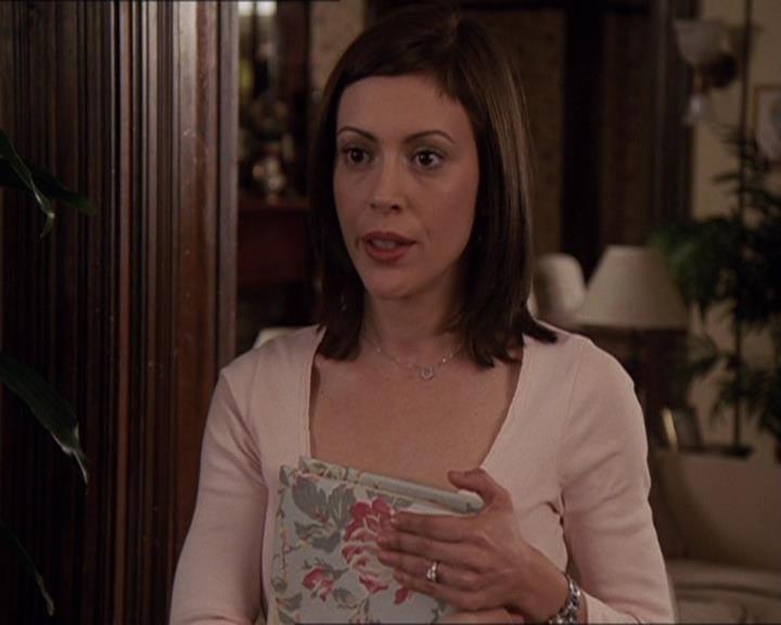 Charmed-Online-dot-414TheThreeFacesOfPhoebe1219.jpg