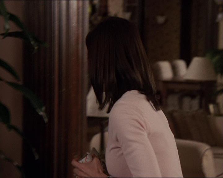 Charmed-Online-dot-414TheThreeFacesOfPhoebe1222.jpg