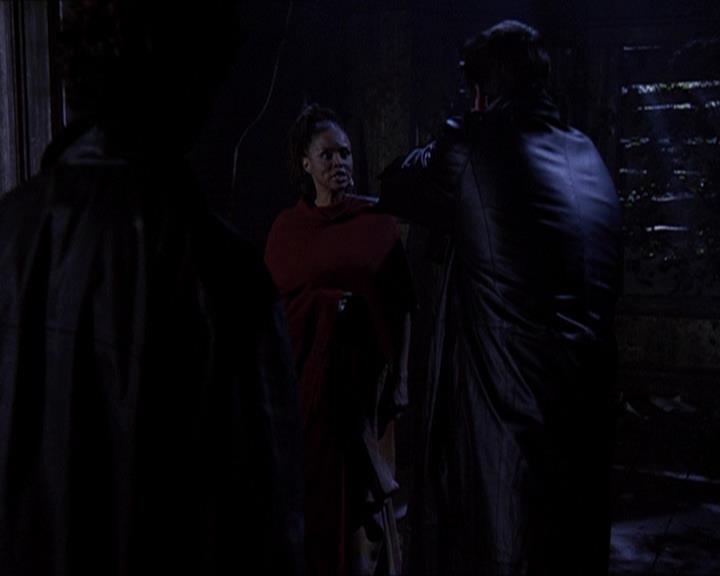 Charmed-Online-dot-414TheThreeFacesOfPhoebe1423.jpg